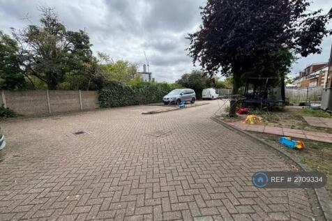 Private Parking View1