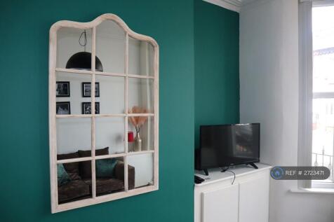 Communal Front Tv Room