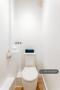 Modern Private Bathroom