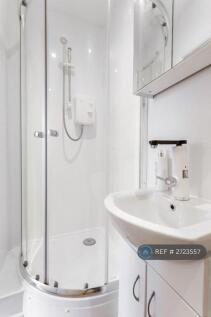 Modern Private Bathroom