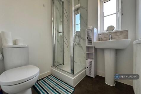 Ensuite - Master Bedroom