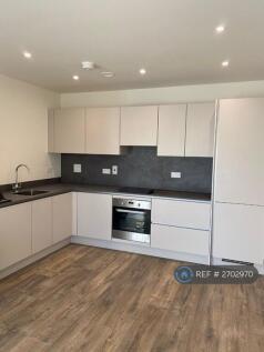 Kitchen &amp; Dining