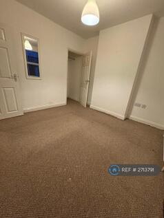 Bedroom - Built In Wardrobe 