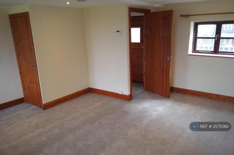 Dining Room - Picture 2