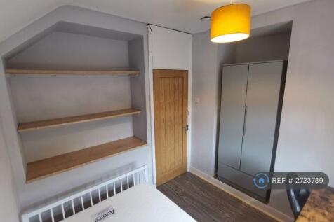 Bedroom 4 (Smallest)