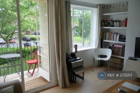 Living Room &amp; Balcony