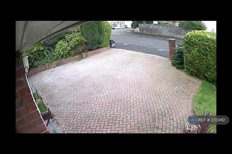 Drive Space For 3 Vehicles