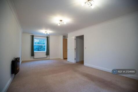 Living Room (Facing Front Of Building)