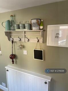 Entrance Hall / Utility Room