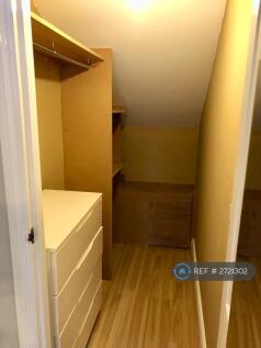 Walk-In Wardrobe