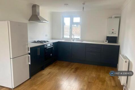 Open Plan Kitchen &amp; Living Area