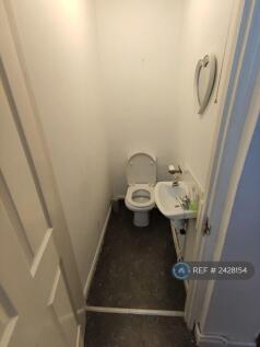 Separate 2nd Wc