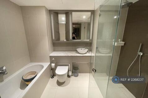 Master Ensuite (Bathroom)