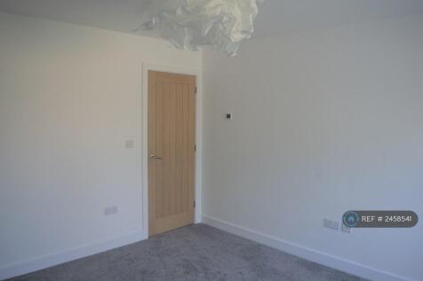 Bedroom 2(2)