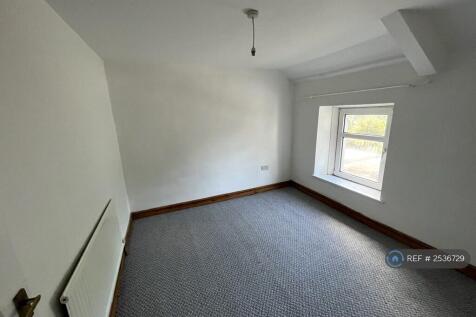 Rear Bedroom