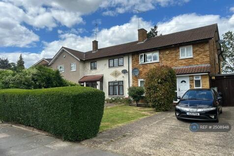 Specious Four Bedrooms End Of Terrace 