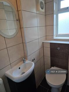 Ground Floor Bathroom 
