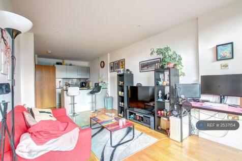 Living Room &amp; Kitchen