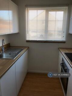 Kitchen (Brand New)