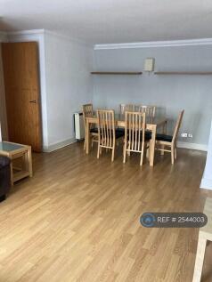 Sitting/Dining Room