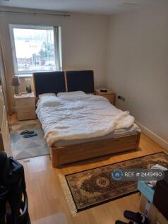 Master Bedroom With En Suite