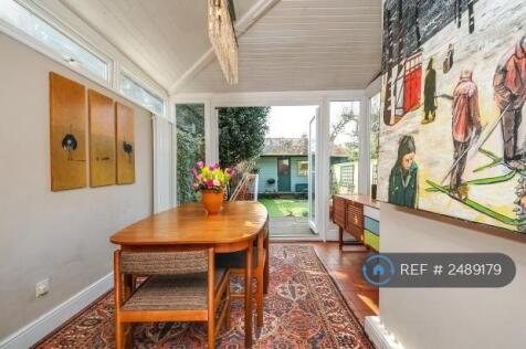 Dining Space With View In The Garden