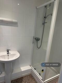 Bedroom 2 Ensuite