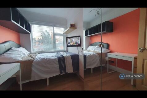 Bedroom 3 - Stylish And With Lots Of Storage