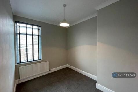 Rear Bedroom