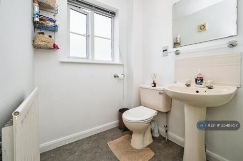 Ensuite To Masterbedroom