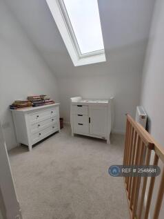 Top Floor Landing/Office Space