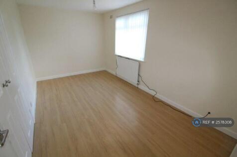 Bed 2 With Wardrobes