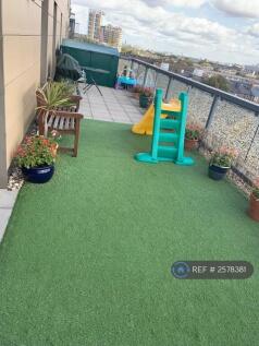 Huge Patio/Balcony