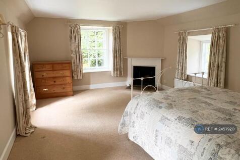 Upstairs Bedroom 1