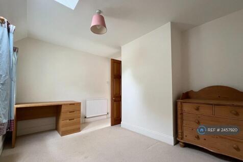 Upstairs Bedroom 3