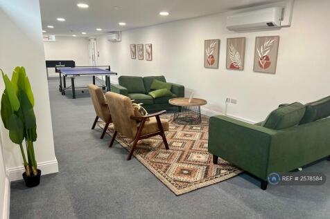 Play/Chill Area