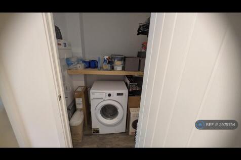 Utility Cupboard &amp; Washing Machine