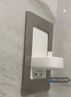 Toothbrush Charger Orel b