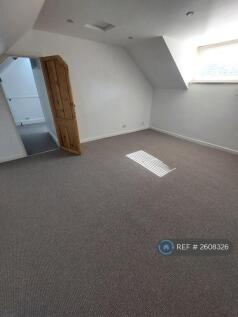 Master Bedroom (Second Floor)