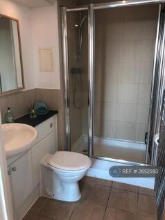 Onsuite To Master Bedroom