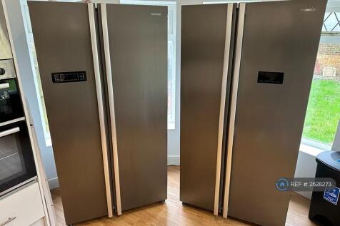 2x American Style Fridge Freezers