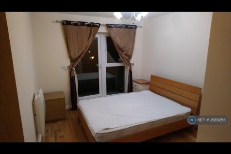 Bedroom (Master Bedroom)