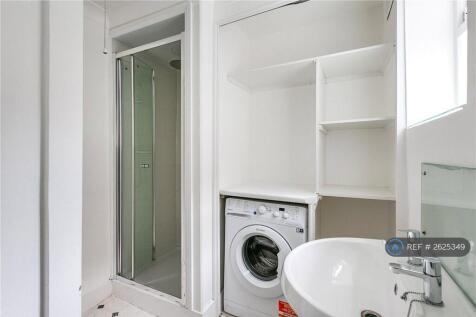 First Floor Bathroom