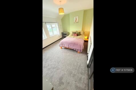 Room 1-1st Floor x.Large Double, Single Occupant