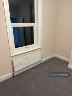 1st Floor Single Bedroom/Study