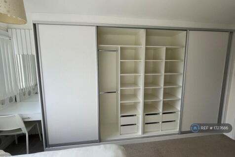 Built In Wardrobes Bedroom 1