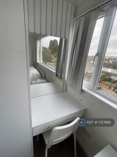 Bedroom 2 Built-In Desk 