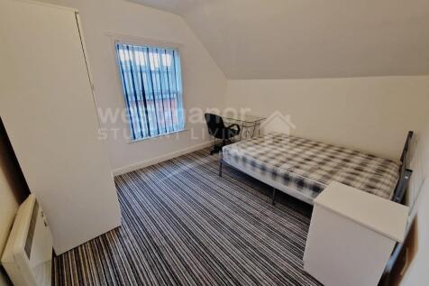 FLAT 11
