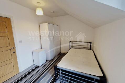 FLAT 12