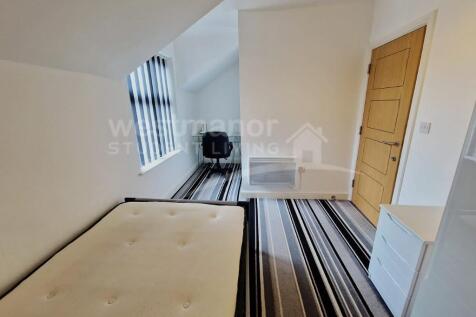 FLAT 12